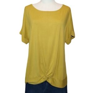 NEW!! Zenana Outfitters Golden Wasabi Twist Front Short Sleeve Top Medium